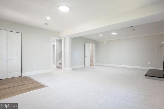 8822 SAUNDERS LN, Lanham, MD 20706