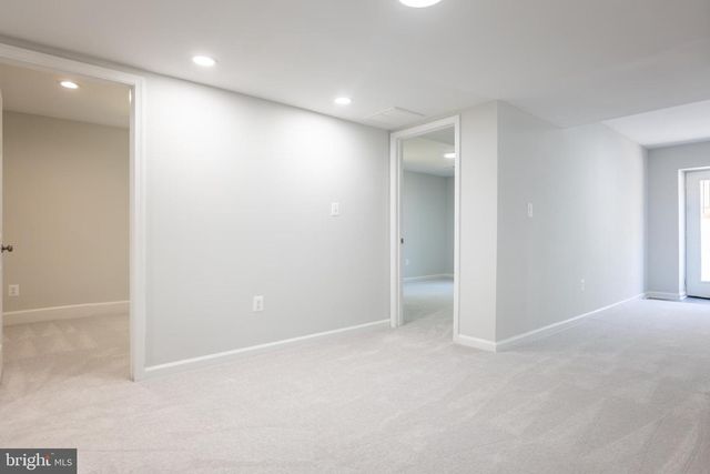 8822 SAUNDERS LN, Lanham, MD 20706