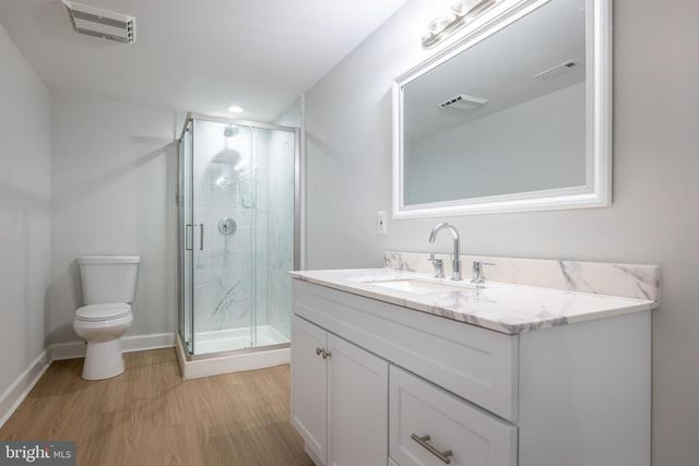 8822 SAUNDERS LN, Lanham, MD 20706