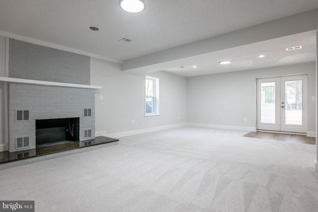 8822 SAUNDERS LN, Lanham, MD 20706