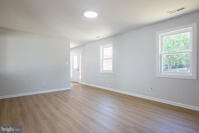 8822 SAUNDERS LN, Lanham, MD 20706