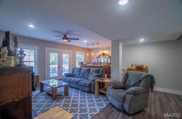 1335 Thomas Drive, Rolla, MO 65401