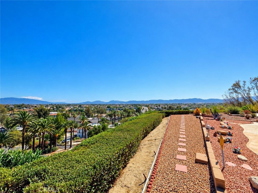 38660 Via Amarilla, Murrieta, CA 92563 — photo 2