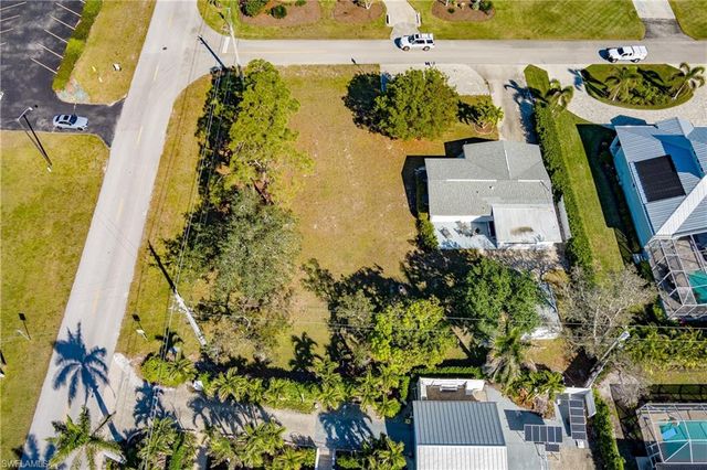 420 West AVE, Bonita Springs, FL 34134
