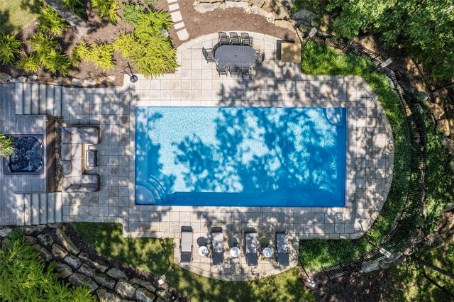 904 Champlain Place, Adams Twp, PA 15044