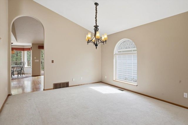 619 E Martingale Ct, Spokane, WA 99224