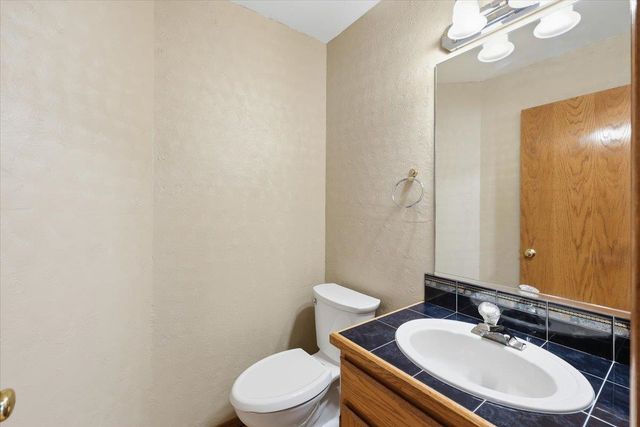 619 E Martingale Ct, Spokane, WA 99224