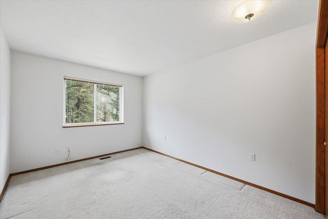 619 E Martingale Ct, Spokane, WA 99224