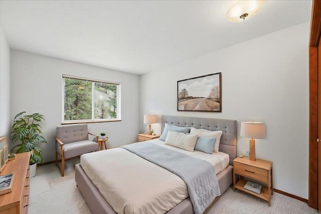 619 E Martingale Ct, Spokane, WA 99224