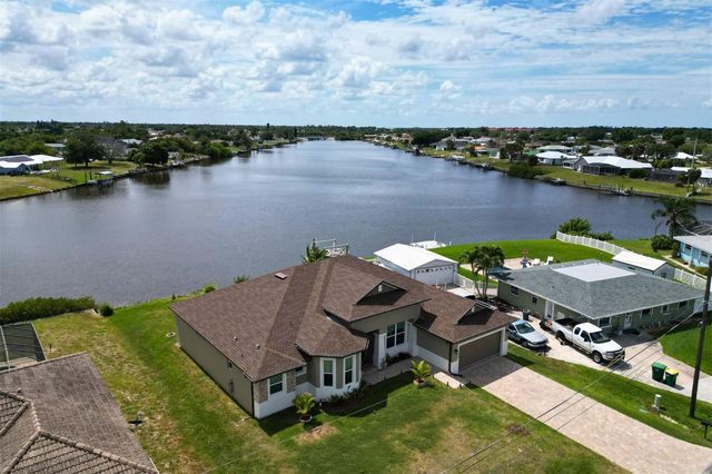 729 CRESTVIEW CIRCLE NW, Port Charlotte, FL 33948