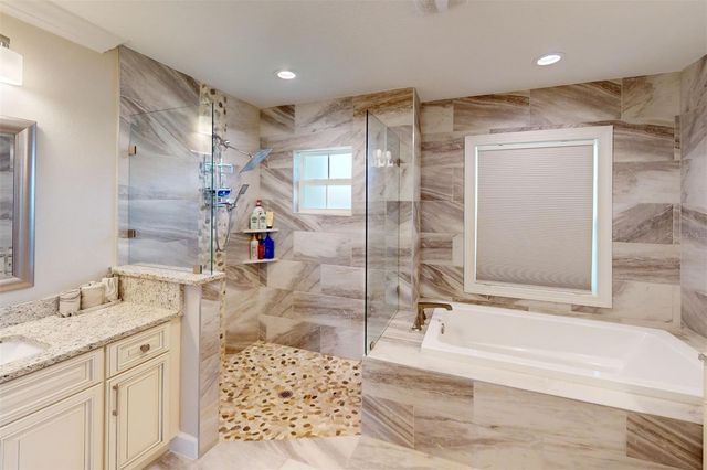 729 CRESTVIEW CIRCLE NW, Port Charlotte, FL 33948