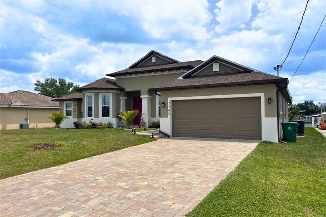 729 CRESTVIEW CIRCLE NW, Port Charlotte, FL 33948