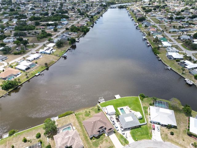 729 CRESTVIEW CIRCLE NW, Port Charlotte, FL 33948