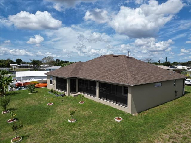729 CRESTVIEW CIRCLE NW, Port Charlotte, FL 33948