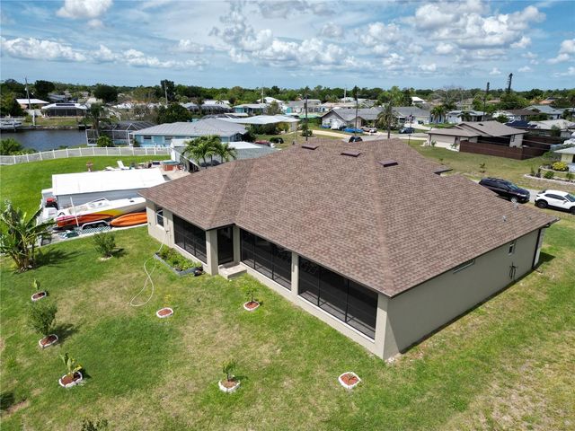 729 CRESTVIEW CIRCLE NW, Port Charlotte, FL 33948
