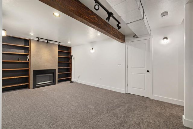 837 Avenue F, Billings, MT 59102