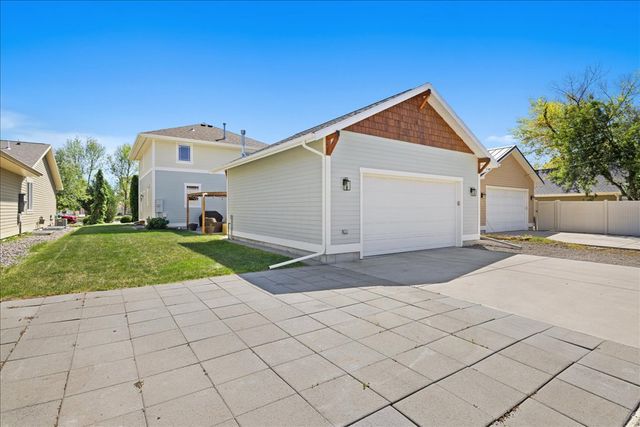 837 Avenue F, Billings, MT 59102