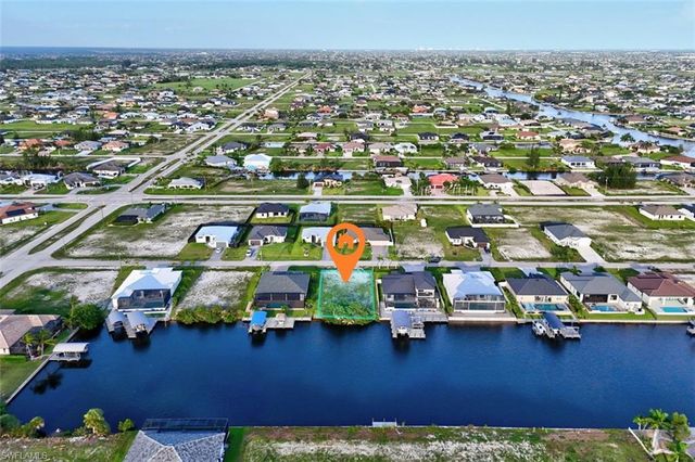 1522 NW 40th PL, Cape Coral, FL 33993