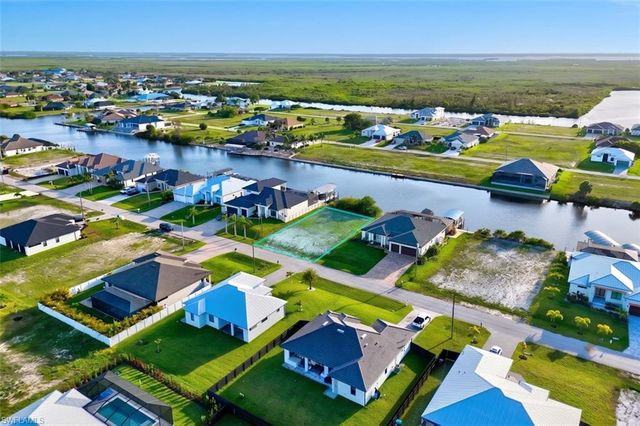 1522 NW 40th PL, Cape Coral, FL 33993