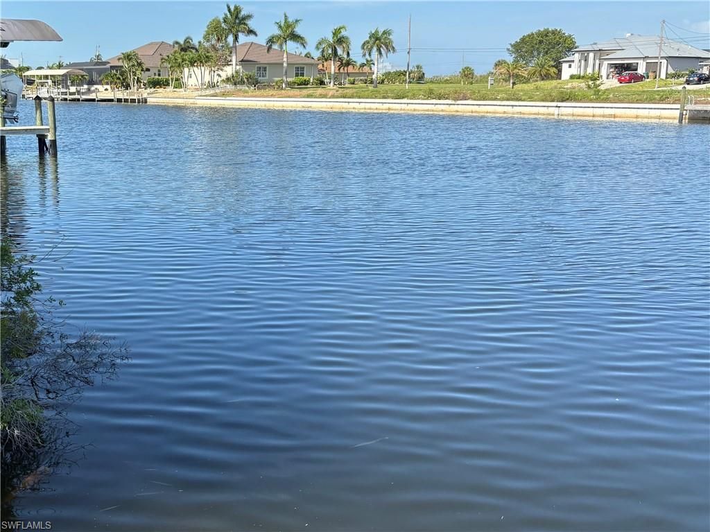 1522 NW 40th PL, Cape Coral, FL 33993