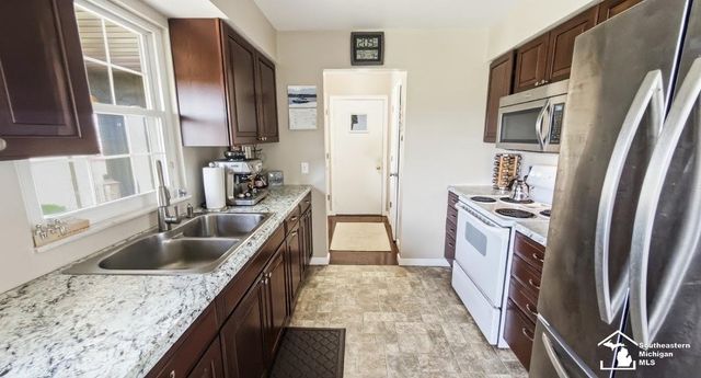1860 W Rauch Road, Temperance, MI 48182