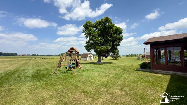 1860 W Rauch Road, Temperance, MI 48182