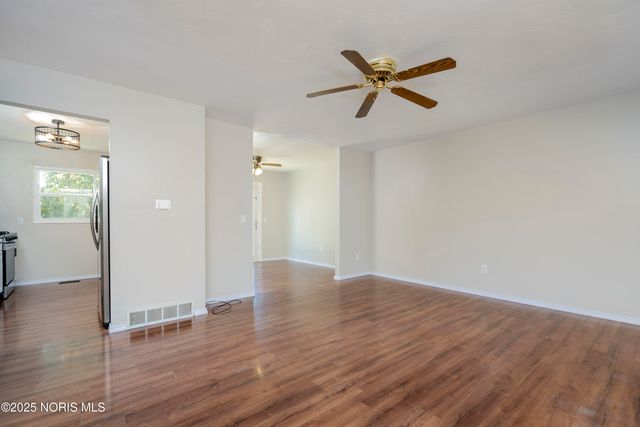 170 Edgewood Drive, Perrysburg, OH 43551