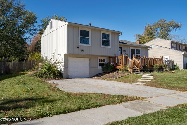 170 Edgewood Drive, Perrysburg, OH 43551