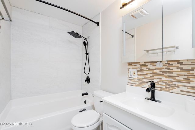 170 Edgewood Drive, Perrysburg, OH 43551