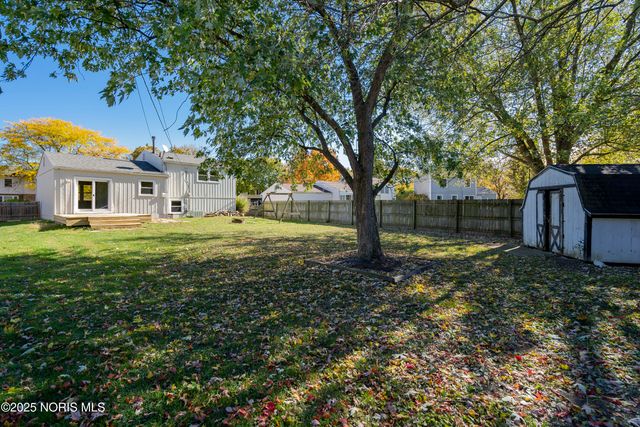 170 Edgewood Drive, Perrysburg, OH 43551