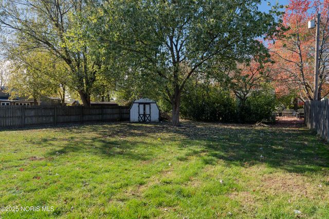 170 Edgewood Drive, Perrysburg, OH 43551