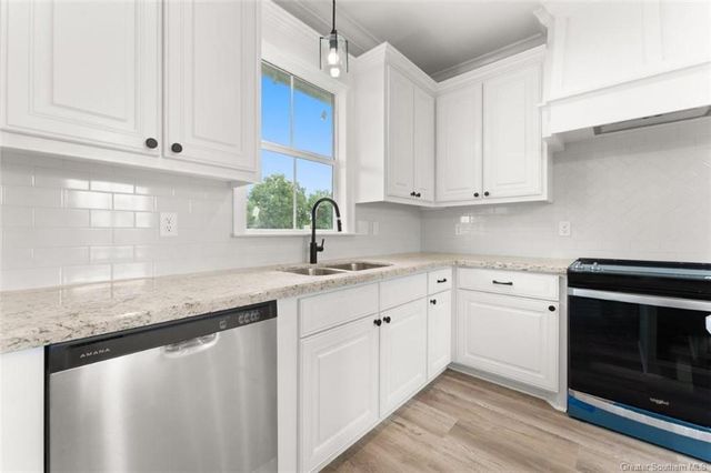 7790 Nine Oaks Drive, Lake Charles, LA 70607