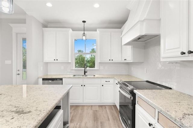 7790 Nine Oaks Drive, Lake Charles, LA 70607