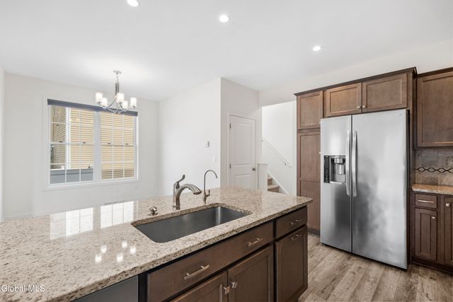 42 Penfield Drive, Colonie, NY 12110