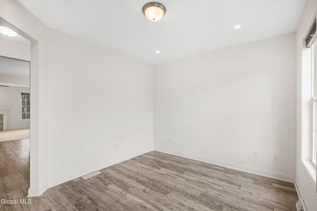 42 Penfield Drive, Colonie, NY 12110