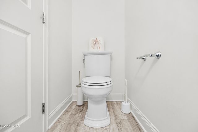 42 Penfield Drive, Colonie, NY 12110