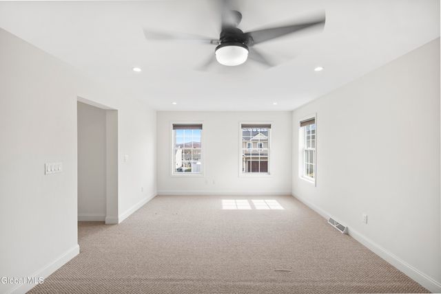 42 Penfield Drive, Colonie, NY 12110