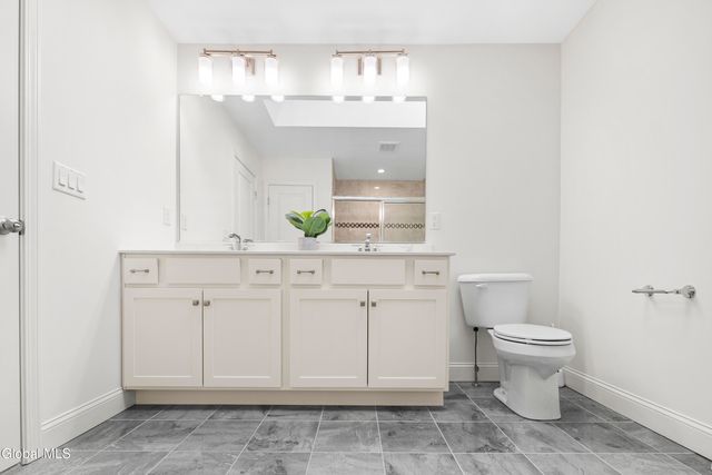 42 Penfield Drive, Colonie, NY 12110