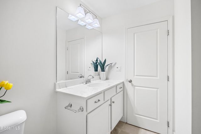 42 Penfield Drive, Colonie, NY 12110