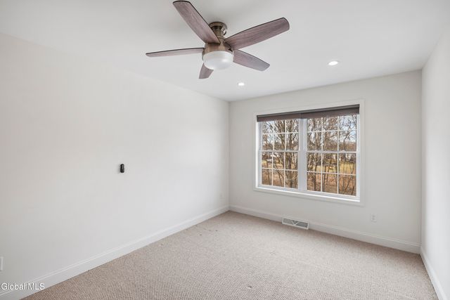 42 Penfield Drive, Colonie, NY 12110