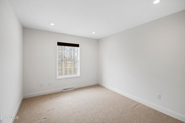 42 Penfield Drive, Colonie, NY 12110