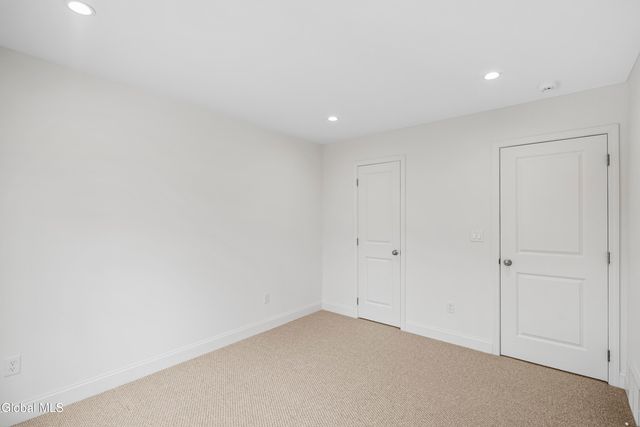 42 Penfield Drive, Colonie, NY 12110