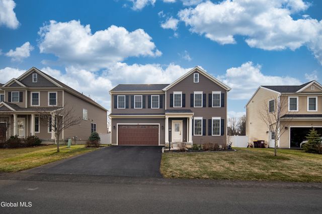 42 Penfield Drive, Colonie, NY 12110