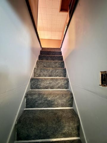 206 2nd Street, Elroy, WI 53929