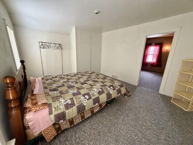 206 2nd Street, Elroy, WI 53929