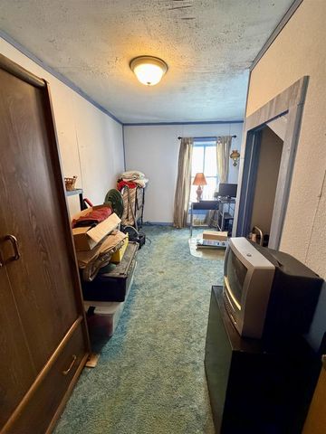 206 2nd Street, Elroy, WI 53929