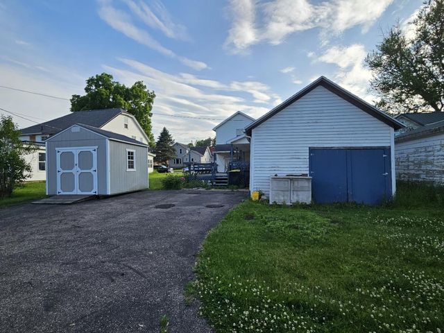 206 2nd Street, Elroy, WI 53929