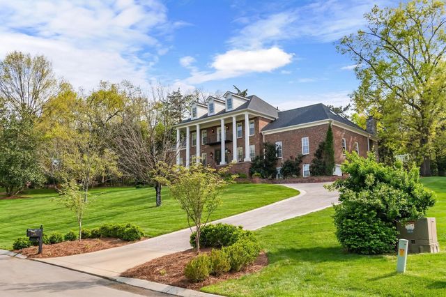 524 Dekemont Ln, Brentwood, TN 37027