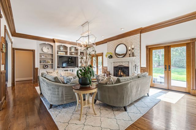 524 Dekemont Ln, Brentwood, TN 37027