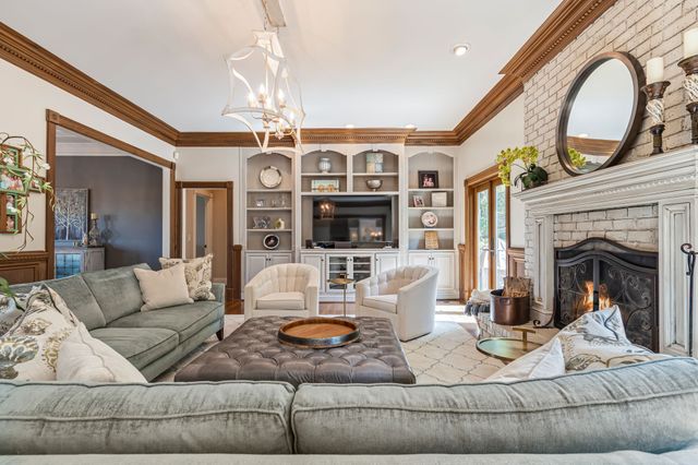 524 Dekemont Ln, Brentwood, TN 37027